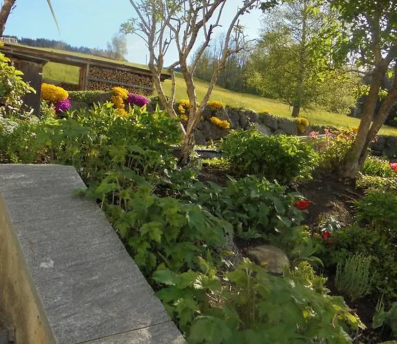 Ferienhaus Nussbaumer Apartamento Sibratsgfäll